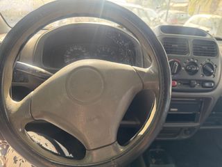 Suzuki Ignis 2001-thumb-5