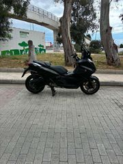 Gilera GP 800 2009-thumb-2