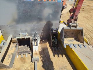 Εκσκαφάκι (διαβολάκι) Bobcat 2011 Ε 35-thumb-4