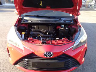 Toyota Yaris 2017-thumb-10
