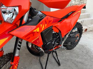 KTM 250 EXC 2025 250 EXC SIXDAYS TBI-thumb-3