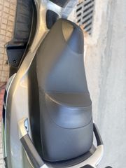 Piaggio XEvo 250 2009-thumb-5