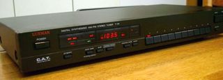 FM/AM stereo Tuner Luxman T-111L