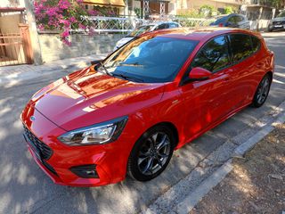 Ford Focus 2018 ST LINE