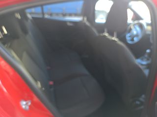 Ford Focus 2018 ST LINE-thumb-25