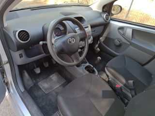 Toyota Aygo 2011 1.0 / 68hp / ελληνικό / πρώτο χέρι-thumb-6