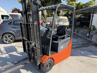 Toyota 2015 1,5-thumb-12