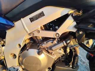 Suzuki V-Strom 1000 2005-thumb-5