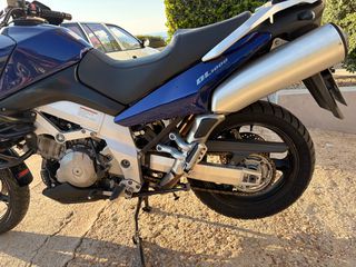 Suzuki V-Strom 1000 2005-thumb-7