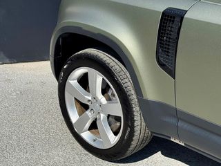 Land Rover Defender 2021 D240 SE-thumb-8