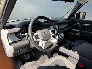 Land Rover Defender 2021 D240 SE-thumb-16