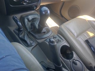 Jeep Cherokee 2005-thumb-5