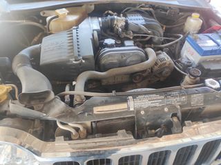 Jeep Cherokee 2005-thumb-9