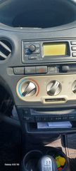 Toyota Yaris 2004 1.3 vvti-thumb-11