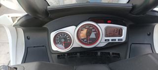 Gilera Nexus 300 2012 300ie-thumb-5