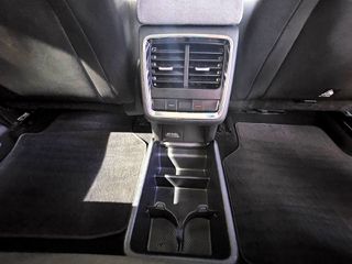 Skoda Enyaq 2023 82kWh 204HP | Navi | Camera | LED | CarPlay-thumb-17