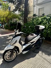 Piaggio Beverly 300 2023-thumb-5