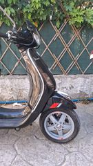 Piaggio Vespa LX 150 2010 ie-thumb-2