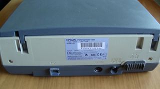 Epson Perfection 1650 flatbed σαρωτής (scanner)-thumb-2