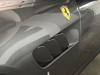 Ferrari GTC4Lusso 2016 V12-thumb-16