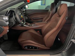 Ferrari GTC4Lusso 2016 V12-thumb-25