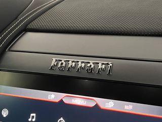Ferrari GTC4Lusso 2016 V12-thumb-31