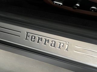 Ferrari GTC4Lusso 2016 V12-thumb-34