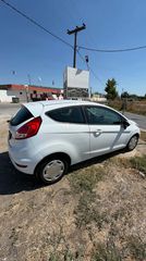 Ford Fiesta 2013-thumb-9