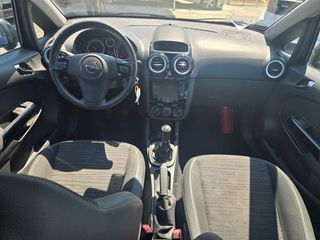 Opel Corsa 2014-thumb-9