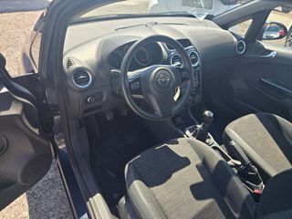 Opel Corsa 2014-thumb-11