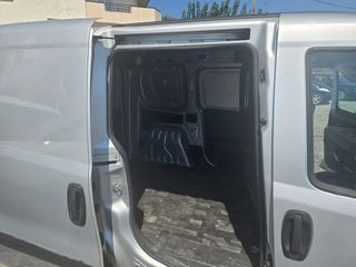 Opel Combo 2012-thumb-9