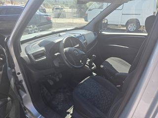Opel Combo 2012-thumb-11
