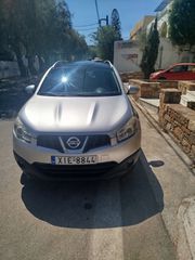 Nissan Qashqai+2 2010