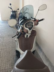 Piaggio Beverly 300i 2011-thumb-3