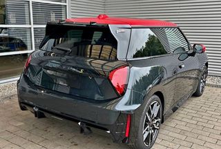 Mini Cooper SE 2024 JCW-thumb-1