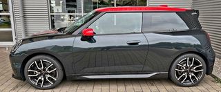 Mini Cooper SE 2024 JCW-thumb-2