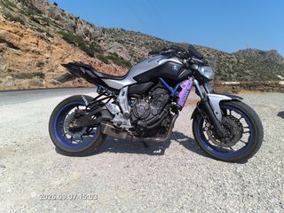 Yamaha MT-07 2015-thumb-2