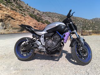 Yamaha MT-07 2015-thumb-3
