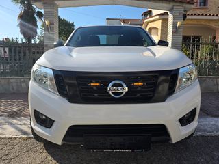 Nissan Navara 2019 D23 4X4-thumb-9