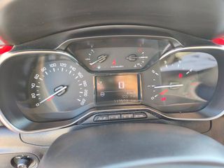 Citroen C3 2018 1.2 PureTech Shine-thumb-11