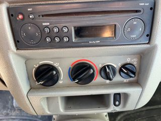 Renault Kangoo 2003 4x4-thumb-15