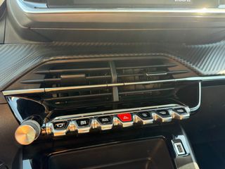 Peugeot 2008 2022-thumb-29