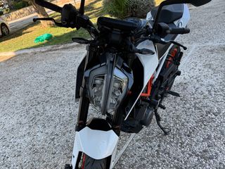KTM 390 Duke 2017-thumb-1