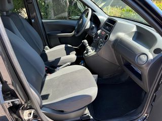 Fiat Panda 2008-thumb-11