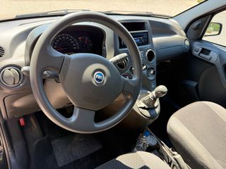 Fiat Panda 2008-thumb-13