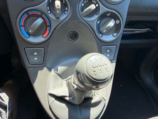 Fiat Panda 2008-thumb-15