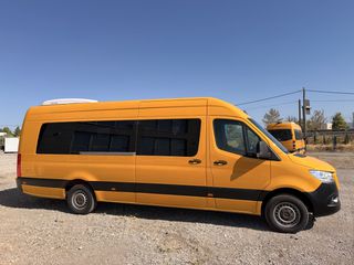 Mercedes-Benz 2023 317 cdi-thumb-2