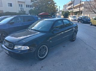 Audi A4 1999 B5-thumb-1