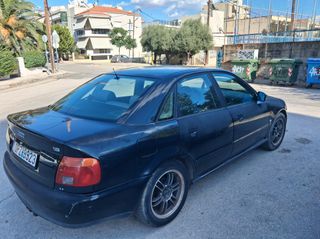 Audi A4 1999 B5-thumb-3