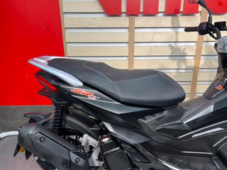 Aprilia SR GT 125 2023-thumb-5